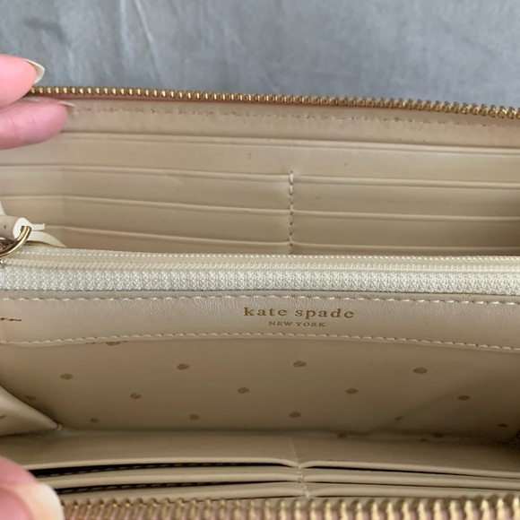 Kate Spade Wallet - Picture 4 of 4